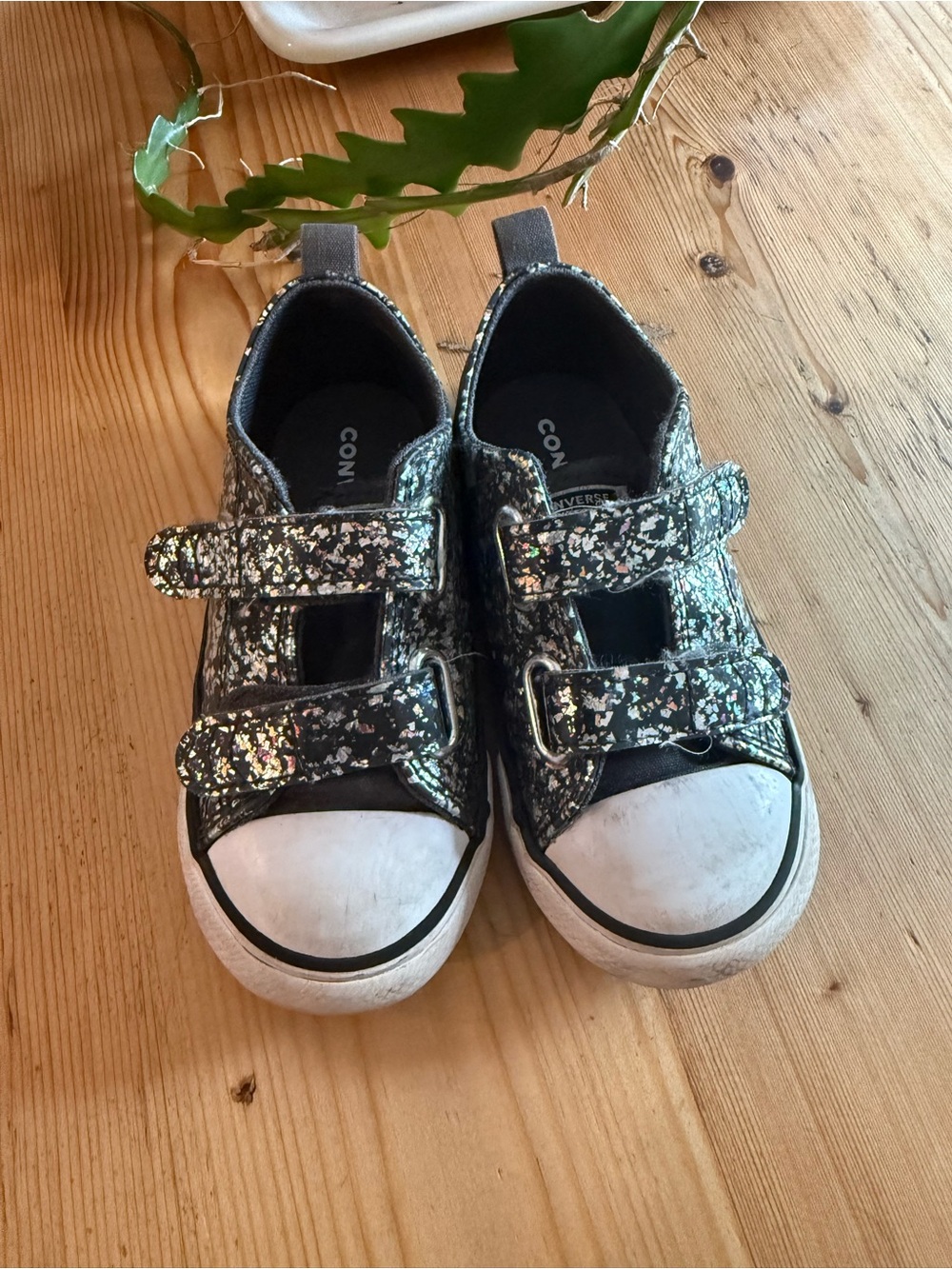 Toddler / Kids Converse Glitter Strap Sneakers - Black Iridescent